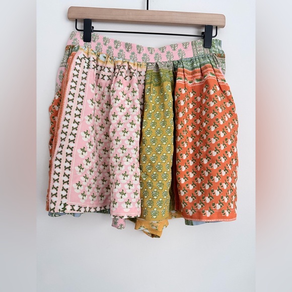 Jen's Pirate Booty Rhiannon Floral Patchwork Shorts S NWOT - Picture 2 of 8